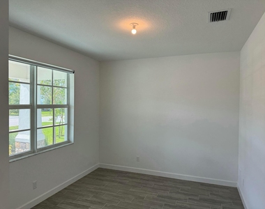 1154 Tangled Orchard Trace - Photo Thumbnail 6