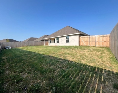 2512 Kathleens Crossing - Photo Thumbnail 21