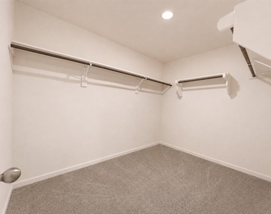 2512 Kathleens Crossing - Photo Thumbnail 19