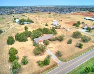 6601 Nw 150th Street - Photo Thumbnail 1