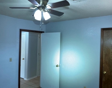 1101 Washington Street - Photo Thumbnail 9