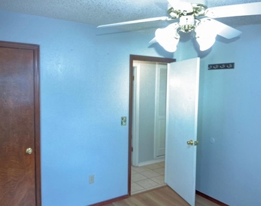 1101 Washington Street - Photo Thumbnail 7