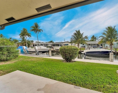 1406 Nw 8th Street - Photo Thumbnail 1
