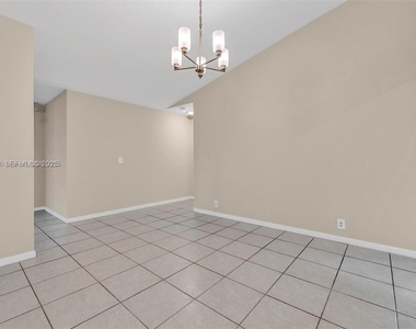1406 Nw 8th Street - Photo Thumbnail 15