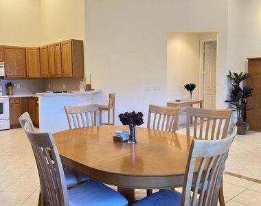 8125 Mulligan Circle - Photo Thumbnail 5