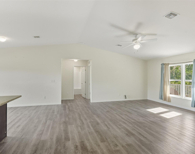 8007 Royal Court - Photo Thumbnail 15