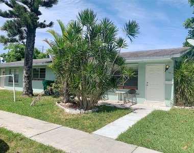 511 Se 2nd Avenue - Photo Thumbnail 1