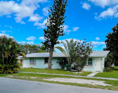 511 Se 2nd Avenue - Photo Thumbnail 2
