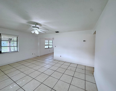 202 Se 3rd Terrace - Photo Thumbnail 7