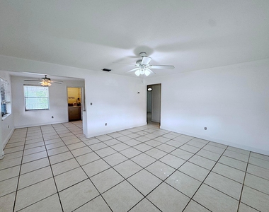 202 Se 3rd Terrace - Photo Thumbnail 5