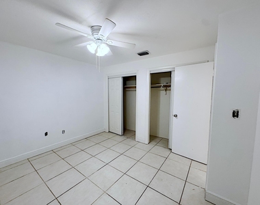 202 Se 3rd Terrace - Photo Thumbnail 18