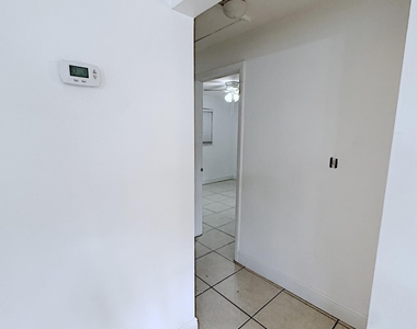 202 Se 3rd Terrace - Photo Thumbnail 8