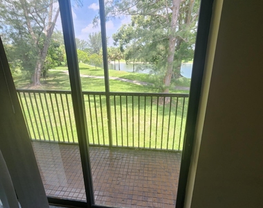 21902 Lake Forest Circle - Photo Thumbnail 2