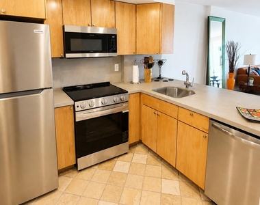 1777 Se 15th Street - Photo Thumbnail 3
