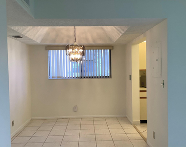 15126 Ashland Street - Photo Thumbnail 3
