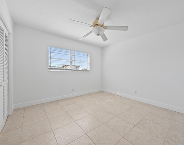 316 Southwind Court - Photo Thumbnail 8