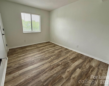 11023 Harrowfield Road - Photo Thumbnail 18