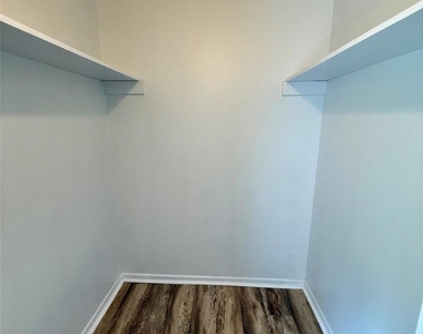 11023 Harrowfield Road - Photo Thumbnail 15