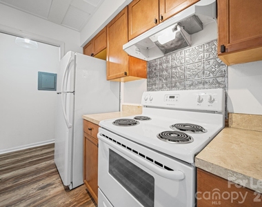 11023 Harrowfield Road - Photo Thumbnail 6