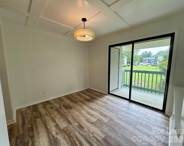 11023 Harrowfield Road - Photo Thumbnail 9