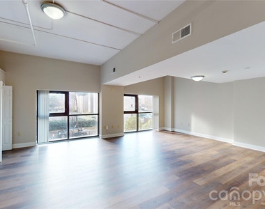 715 N Church Street - Photo Thumbnail 3