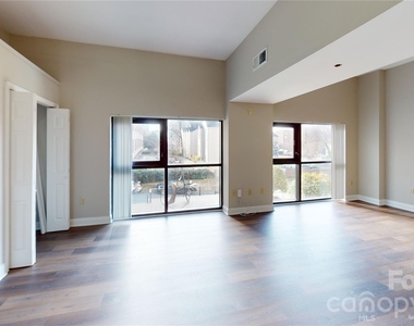 715 N Church Street - Photo Thumbnail 7