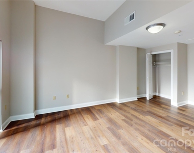 715 N Church Street - Photo Thumbnail 9