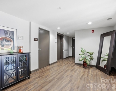1829 Kenilworth Avenue - Photo Thumbnail 27