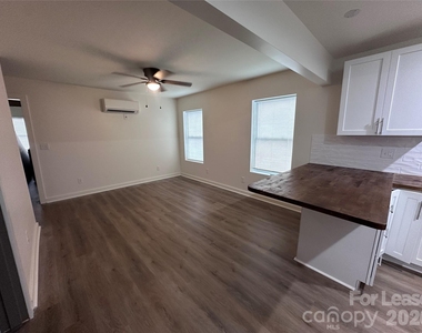 510 F Avenue Se - Photo Thumbnail 4