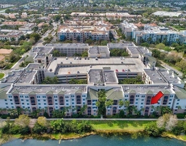 1660 Renaissance Commons Boulevard - Photo Thumbnail 17