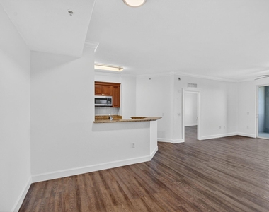 1660 Renaissance Commons Boulevard - Photo Thumbnail 4