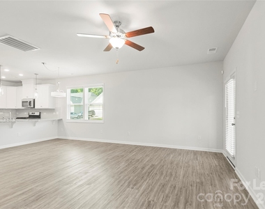 3627 Whitney Way - Photo Thumbnail 16