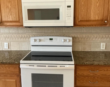 2173 Sw Idaho Lane - Photo Thumbnail 4