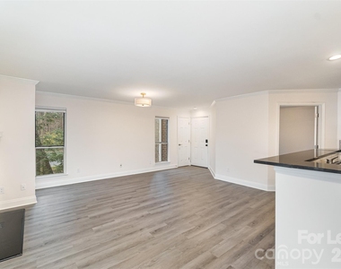 2512 Cranbrook Lane - Photo Thumbnail 4