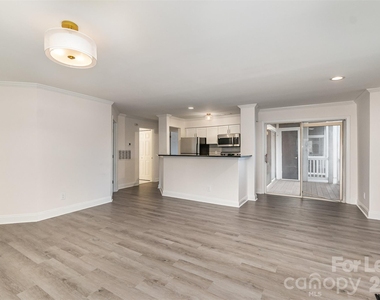 2512 Cranbrook Lane - Photo Thumbnail 8