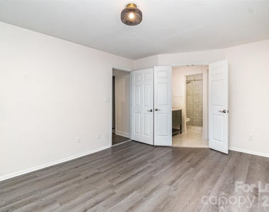 2512 Cranbrook Lane - Photo Thumbnail 14