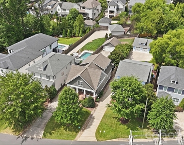 404 Iverson Way - Photo Thumbnail 47