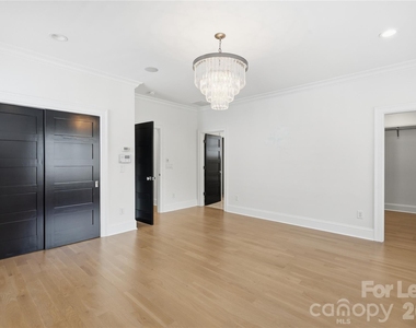 404 Iverson Way - Photo Thumbnail 18