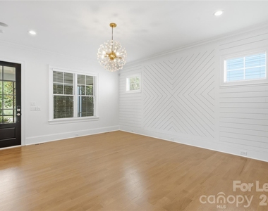 404 Iverson Way - Photo Thumbnail 26