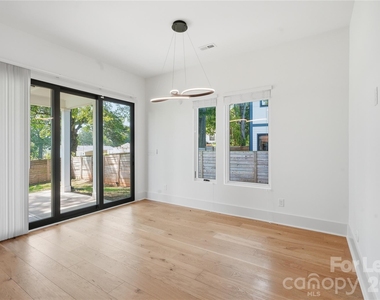 1112 Fairmont Street - Photo Thumbnail 2