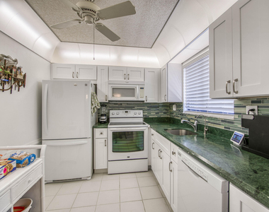 15090 Ashland Place - Photo Thumbnail 6
