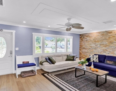 42 Sw 12th Street - Photo Thumbnail 15
