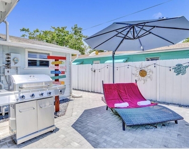 42 Sw 12th Street - Photo Thumbnail 5