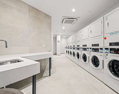 2-24 26th Ave 11102 - Photo Thumbnail 4