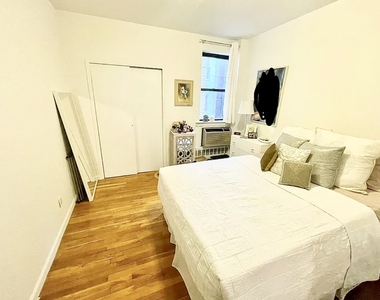 500 1/2 East 84th Street - Photo Thumbnail 4