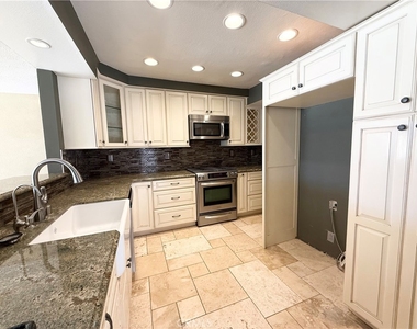 3382 Tempe Drive - Photo Thumbnail 5