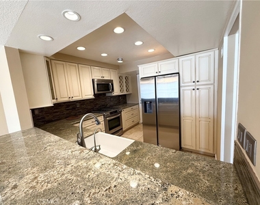 3382 Tempe Drive - Photo Thumbnail 4