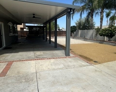 26286 Topanga - Photo Thumbnail 23