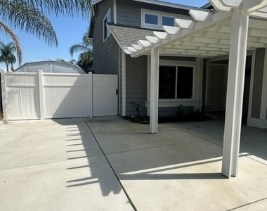 26286 Topanga - Photo Thumbnail 1