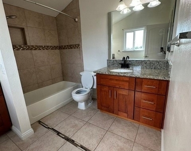 26286 Topanga - Photo Thumbnail 16